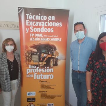 Charlas a alumnado 4º ESO en IES Manuel de Góngora e IES El Palmeral del CFGM Dual Excavaciones y Sondeos