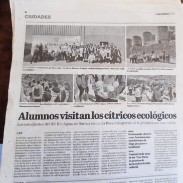 El Centro en LA VOZ DE ALMERÍA domingo 8 mayo 2022
