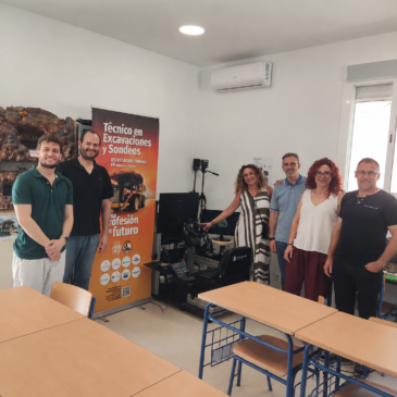 VISITA ESCUELA DE MÁRMOL DE FINES